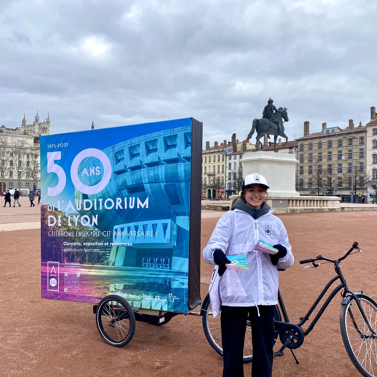 50 Velo Expo x Ville de Lyon - AUDITORIUM 50 ANS - 2025 - velo publicitaire street marketing affichage mobile activation retail proximite ooh evenement - distribution tractage flyers | Velo Expo | Veymont .jpg