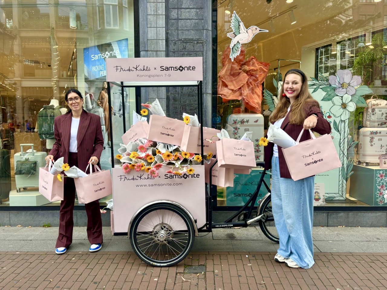 41 - Velo Expo x Samsonite - Amsterdam - distribution echantillons - animation retail - publicite - street marketing｜Veymont