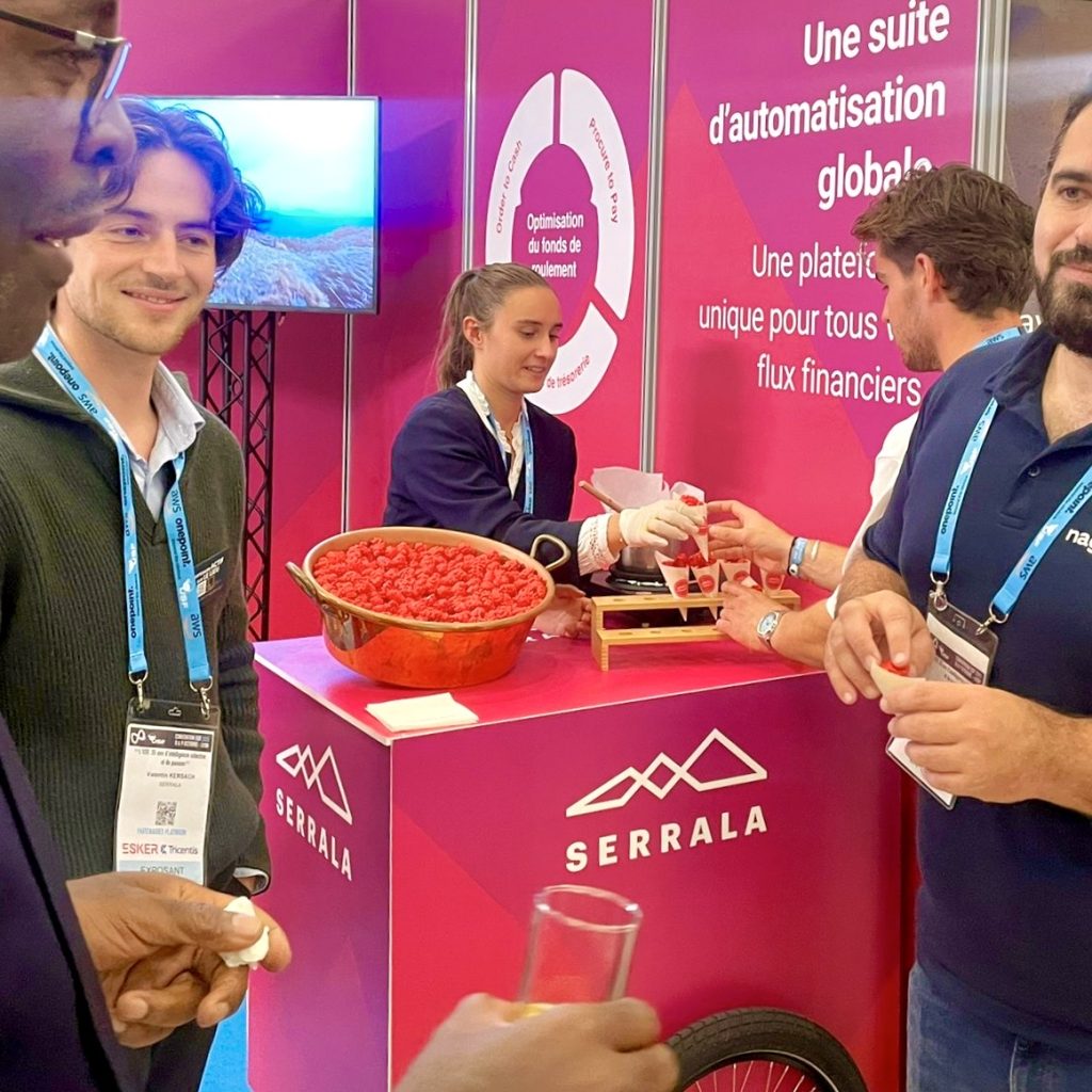 89 - Veymont x Serrala - Lyon - event - evenement - animation salon btob - drive-to-booth - velo publicitaire - velo expo｜Veymont