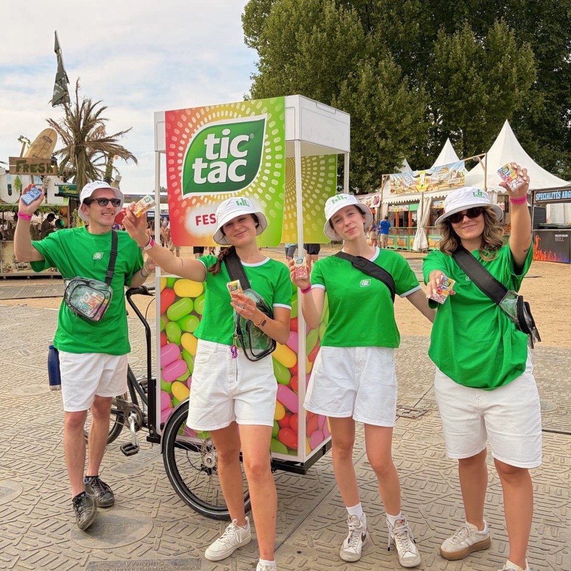 28 VEYMONT x TIC TAC - Street Marketing Activation in France : Samples Distribution with a Branded Cargo Bike | Veymont.jpeg