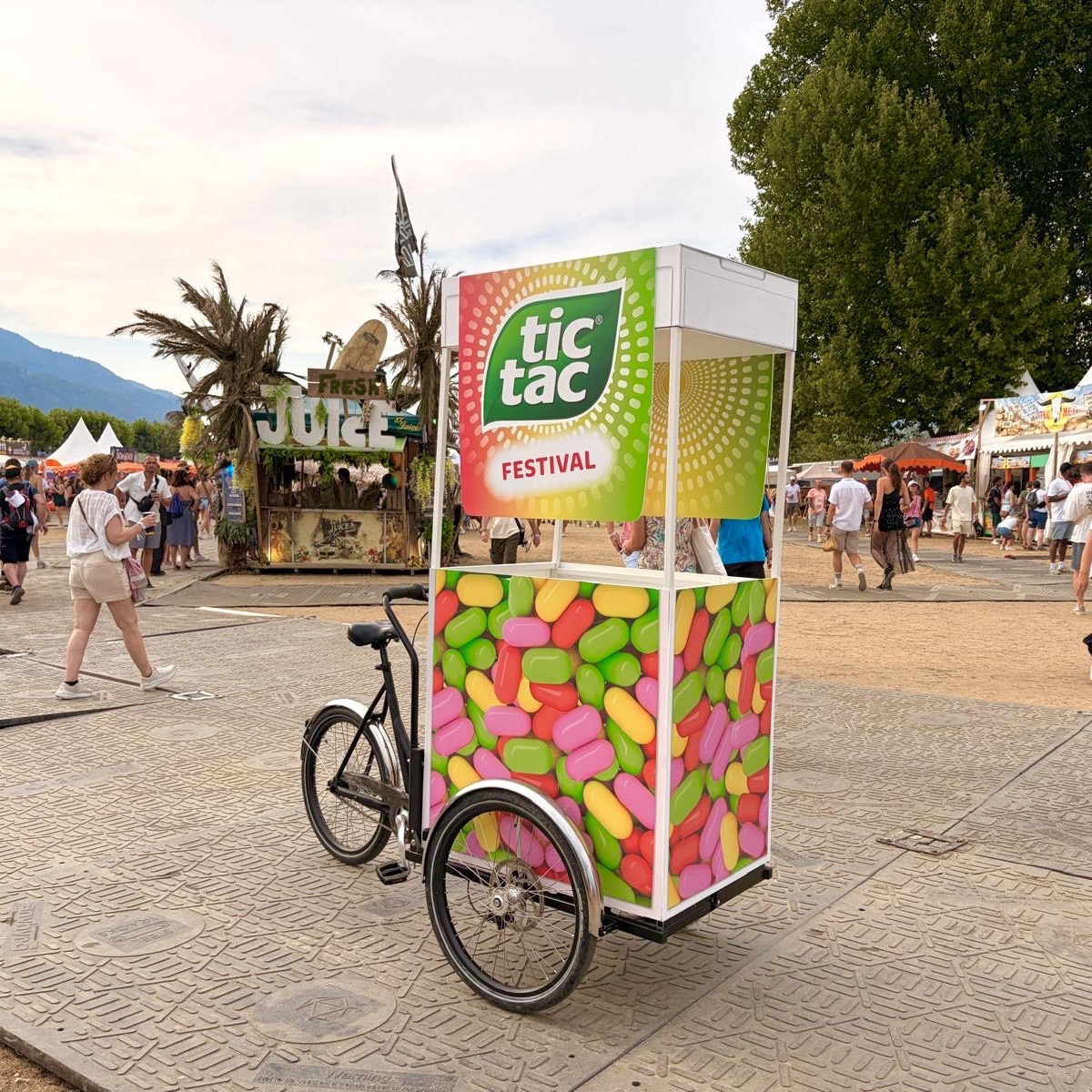 30 VEYMONT x TIC TAC - Street Marketing Activation in France : Samples Distribution with a Branded Cargo Bike | Veymont.jpeg