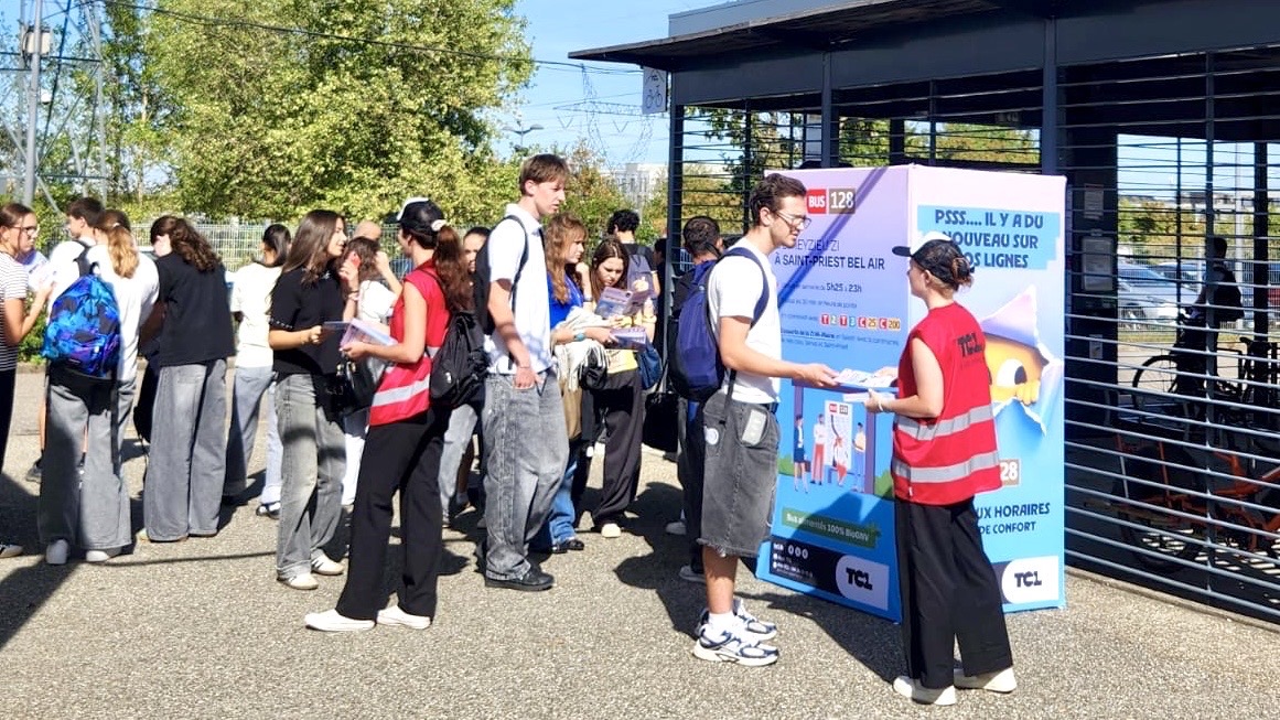 Campagne de sensibilisation et d'information aux nouveaux traces et horaires Transport Bus
